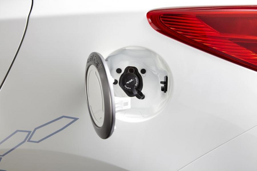  Hyundai ix35 Fuel Cell 2012 года  (фото 4 из 32)